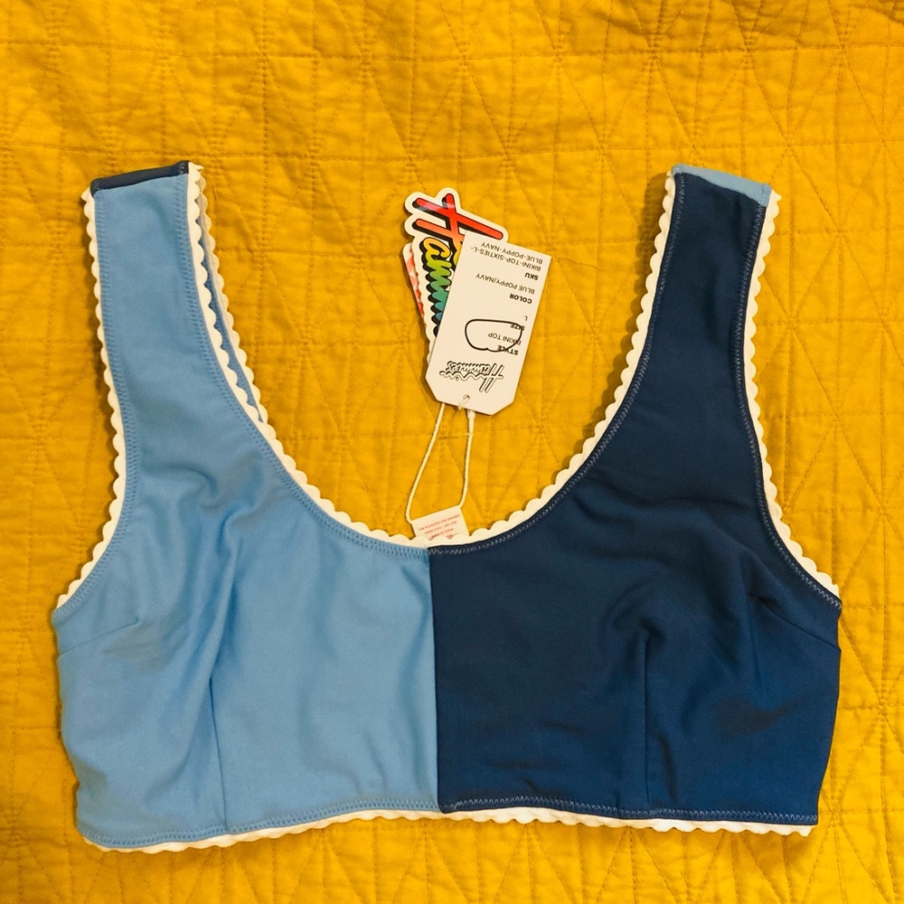 Hammies color block blue poppy bikini top in large